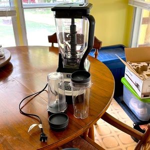 Ninja 1100 watt blender